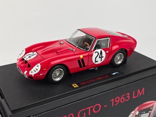 Modellino auto hot wheels - auto, 1:18