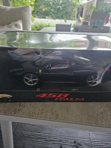 Hot wheels elite ferrari - hot,